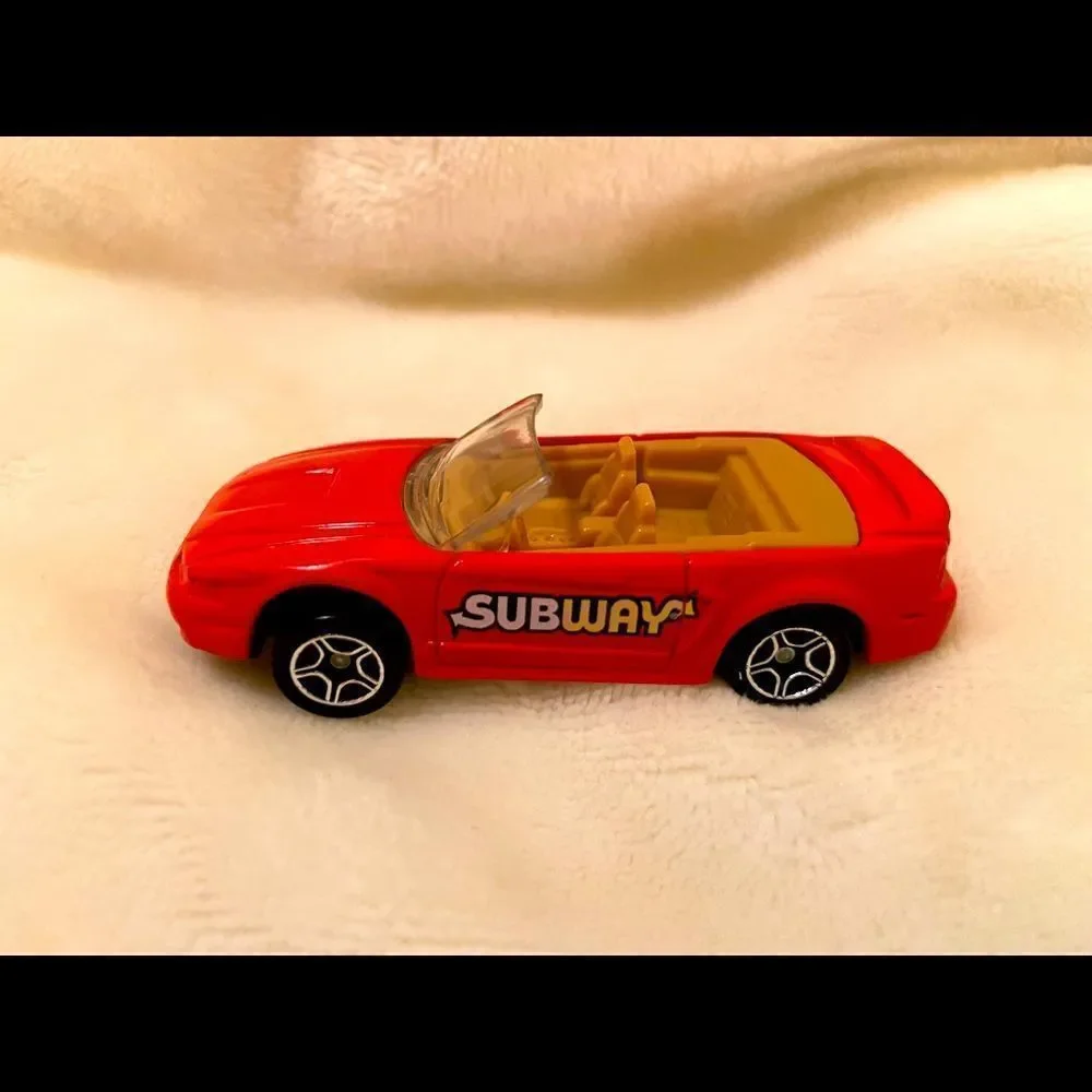 MATCHBOX SUBWAY FORD MUSTANG CONVERTIBLE MATTEL